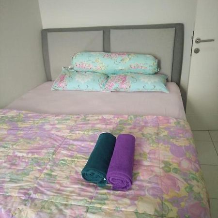 Springlake Apartemen 2BR-Sumarecon-Bekasi, By Bu Johan Bagian luar foto