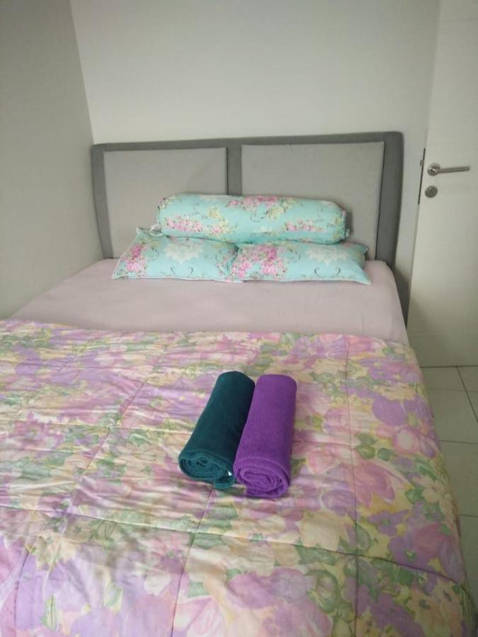 Springlake Apartemen 2BR-Sumarecon-Bekasi, By Bu Johan Bagian luar foto